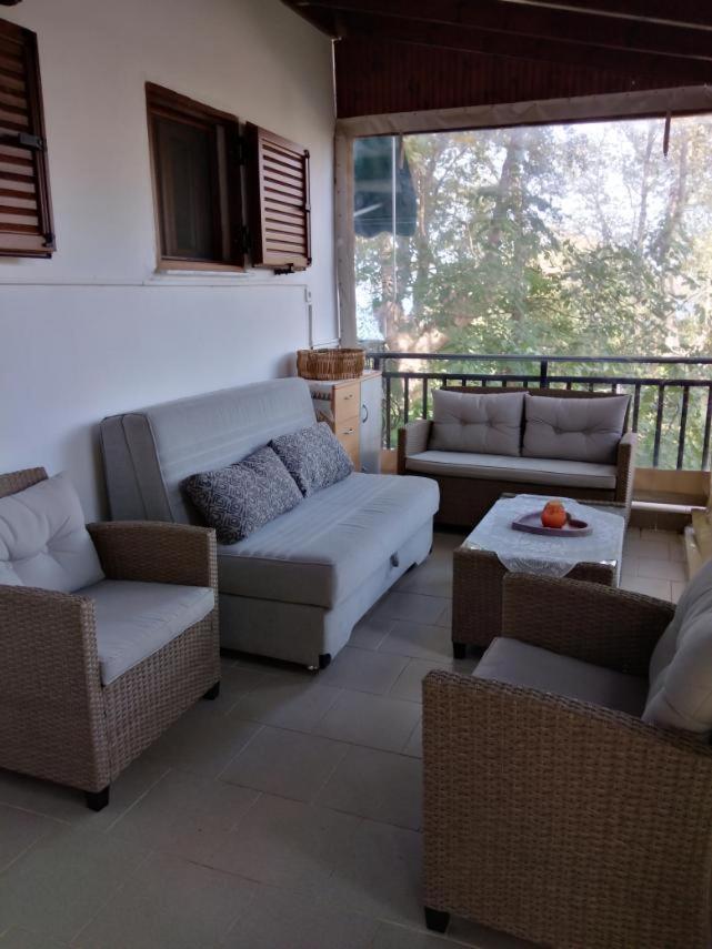 Parselia Rooms Терма Екстериор снимка